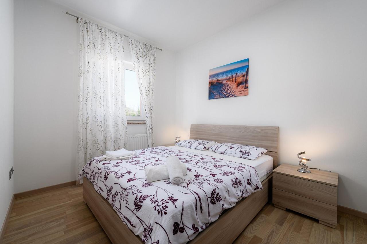 Stancija Amoroso Porec Apartments Ngoại thất bức ảnh